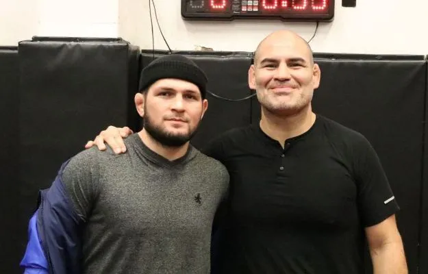 Khabib Nurmagomédov quiere visitar a Caín Velásquez en la cárcel Khabib Nurmagomédov quiere visitar a Caín Velásquez en la cárcel