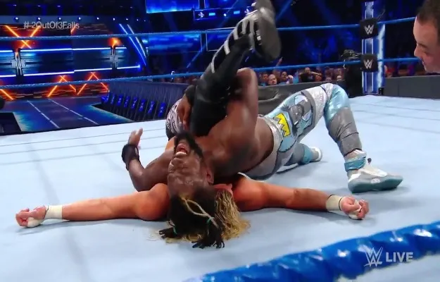Kofi Kingston derrota a Dolph Ziggler en WWE SmackDown Live