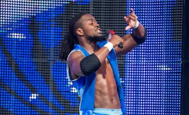 Kofi Kingston piensa que Apollo Crews necesita un gran push