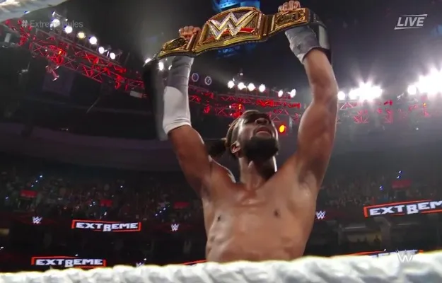 Kofi Kingston retiene el campeonato mundial de WWE en WWE Extreme Rules Kofi Kingston retiene el campeonato mundial de WWE en WWE Extreme Rules