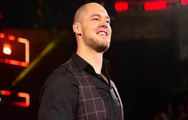 Kurt Angle explica por qué Baron Corbin es un gran heel