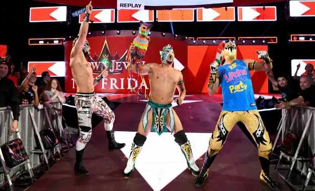 La Lucha House Party hace su debut en WWE RAW