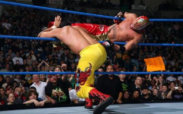 La triste historia de los pesos crucero en WWE