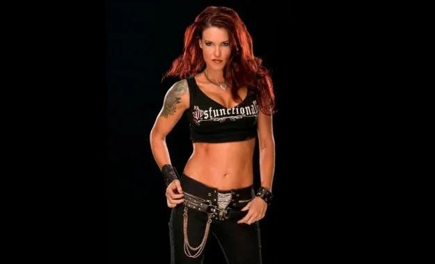 Lita comenta acerca de los posibles nuevos títulos tag team femeninos