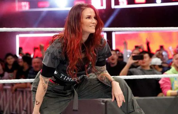 Lita escoge a la Campeona que retará si gana en WWE Royal Rumble Lita escoge a la Campeona que retará si gana en WWE Royal Rumble