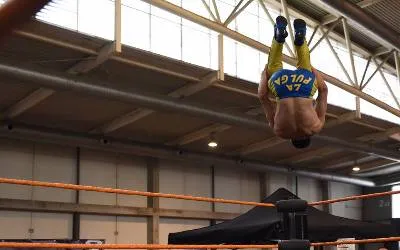 Luchadores españoles La Pulga Luchadores españoles La Pulga 2017