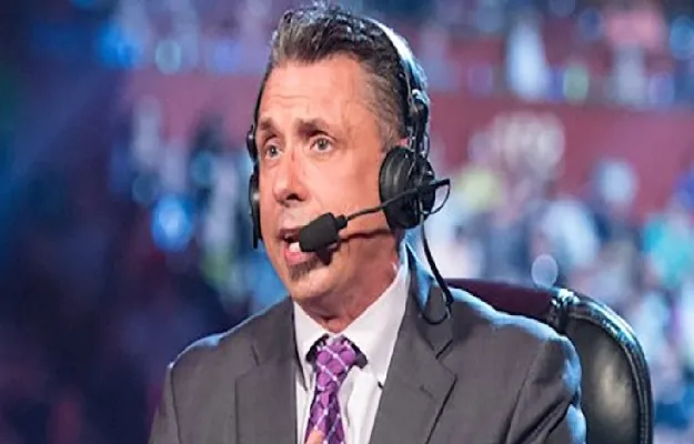 Michael Cole SmackDown