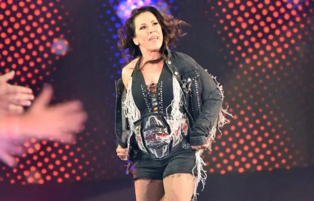 Mickie James expresa su sentir al escuchar su tema en WWE Mickie James expresa su sentir al escuchar su tema en WWE