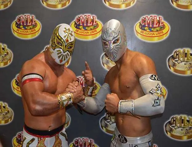 Místico deja el CMLL y Carístico retoma el personaje
