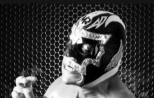 Mr. Niebla fallece.JPG Mr. Niebla murió después de combatir una enfermedad