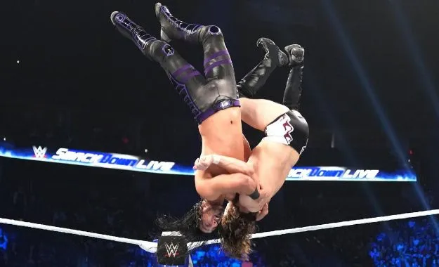 Mustafa Ali comenta sus impresiones al enfrentarse a Daniel Bryan Mustafa Ali comenta sus impresiones al enfrentarse a Daniel Bryan