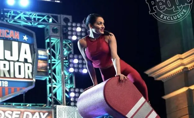 Nikki Bella en Ninja Warrior Nikki Bella en Ninja Warrior
