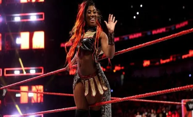 Noticias de WWE Ember Moon habla sobre Total Divas, Booker T y su personaje Noticias de WWE Ember Moon habla sobre Total Divas, Booker T y su personaje