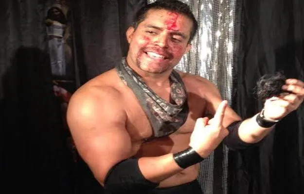 Omar Reyes Ya No Sera Mas Mascara Ano 2000 Jr.