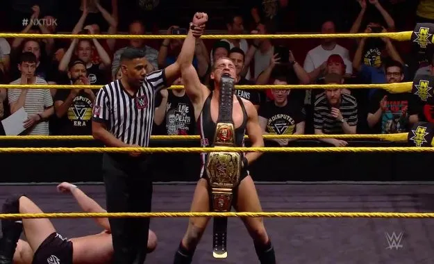 Pete Dunne defiende su campeonato del Reino Unido ante Zack Gibson Pete Dunne defiende su campeonato del Reino Unido ante Zack Gibson