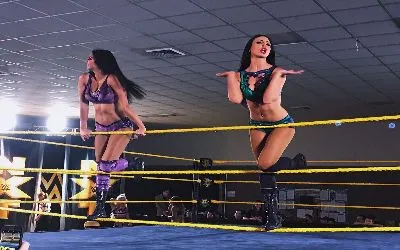 Peyton Royce y Billie Kay en Bartow Peyton Royce y Billie Kay en Bartow