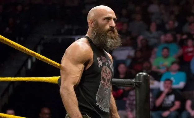 Planes originales para Tommaso Ciampa antes de lesionarse Planes originales para Tommaso Ciampa antes de lesionarse