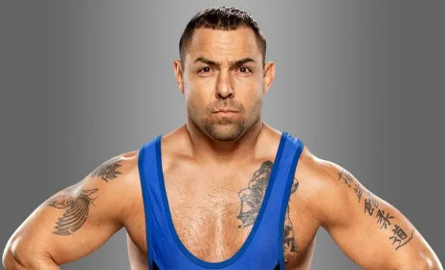 Polémica Santino Marella, lucha mixta y transgéneros. Polémica Santino Marella, lucha mixta y transgéneros.