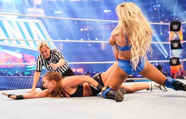 Posible motivo por el que Ronda Rousey perdió su lucha en Wrestlemania