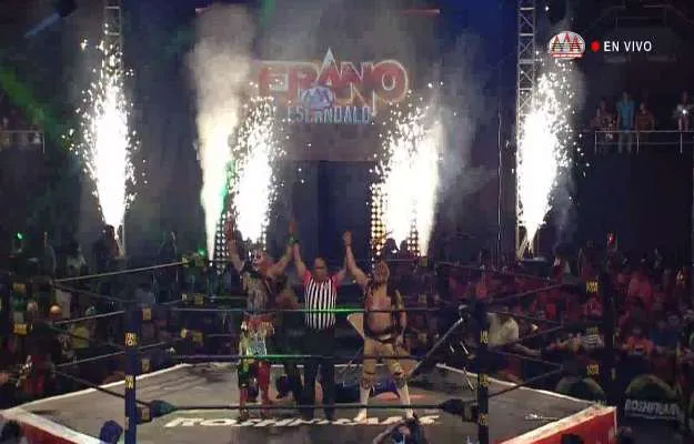 Psycho Clown y Dr. Wagner Jr. ganan en AAA Verano de Escándalo