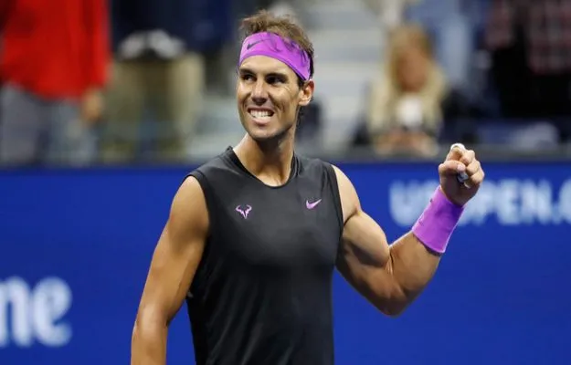 Rafa Nadal recibe el WWE Championship Rafa Nadal recibe el WWE Championship