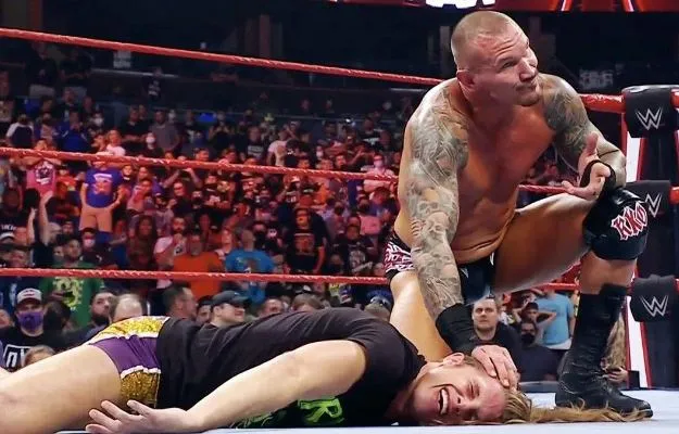 Randy Orton narra que WWE quiso separar a RK-BRO Randy Orton narra que WWE quiso separar a RK-BRO
