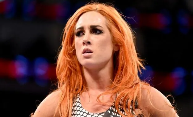 Razón por la que Becky Lynch perdió el campeonato en WWE TLC Razón por la que Becky Lynch perdió el campeonato en WWE TLC