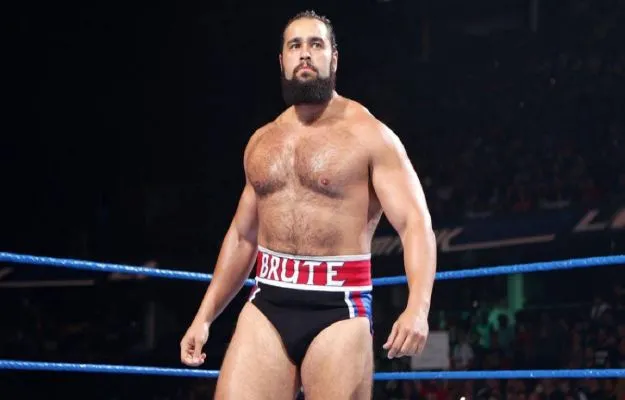 Razón por la que Rusev aún no ha aparecido en WWE TV Razón por la que Rusev aún no ha aparecido en WWE TV