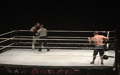 Resultados del live show de RAW en Fresno Resultados del live show de RAW en Fresno