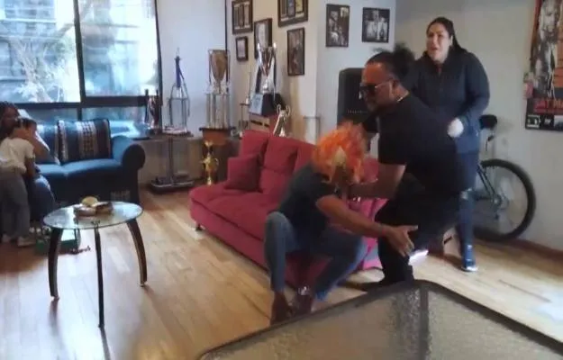 Rey Escorpión ataca a Psycho Clown en su casa Rey Escorpion Ataca A Psycho Clown En Su Casa