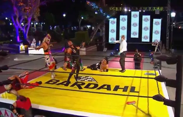 Rey Escorpión humilla a Psycho Clown en Valle de Bravo Rey Escorpion Humilla A Psycho Clown En Valle De Bravo