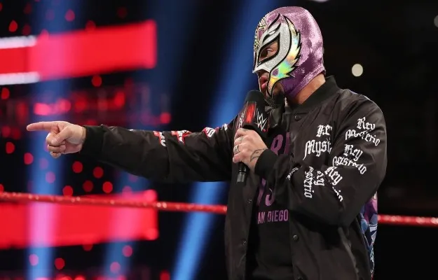 Rey Mysterio (1) Rey Mysterio coronavirus