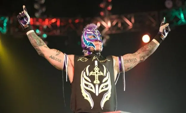 Rey Mysterio regala el WWE USA Championship a Samoa Joe. ¿Qué pasará ahora? Rey Mysterio regala el WWE USA Championship a Samoa Joe. ¿Qué pasará ahora?