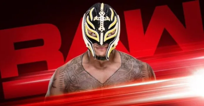 Rey Mysterio regresa a WWE RAW Rey Mysterio regresa a WWE RAW