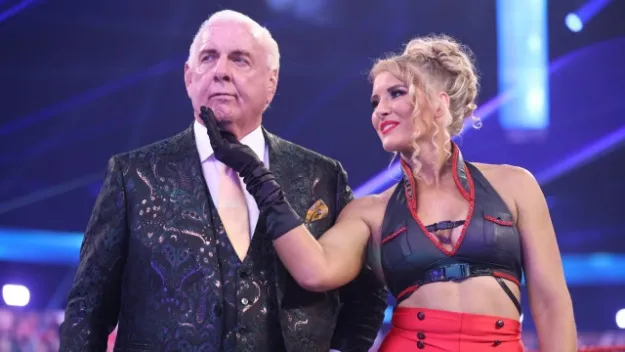 Ric Flair se sentía incomodo en su historia con Lacey Evans Ric Flair se sentía incomodo en su historia con Lacey Evans