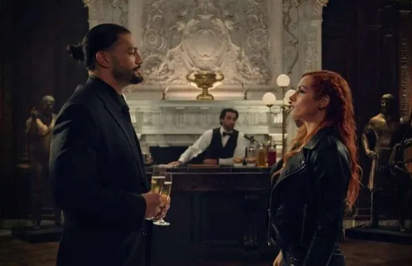 Roman Reigns es el causante del turn heel de Becky Lynch Roman Reigns es el causante del turn heel de Becky Lynch