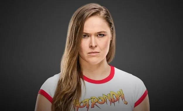 Ronda Rousey Ronda Rousey ¡Posible Spoiler! Próximo combate de Ronda Rousey en la WWE Razón de los combates por equipo de Ronda Rousey en la gira Europea de WWE