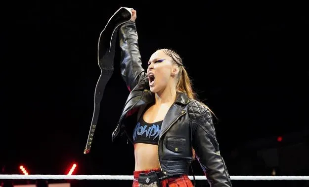 Ronda Rousey habla de su combate contra Charlotte Flair en Survivor Series Ronda Rousey habla de su combate contra Charlotte Flair en Survivor Series