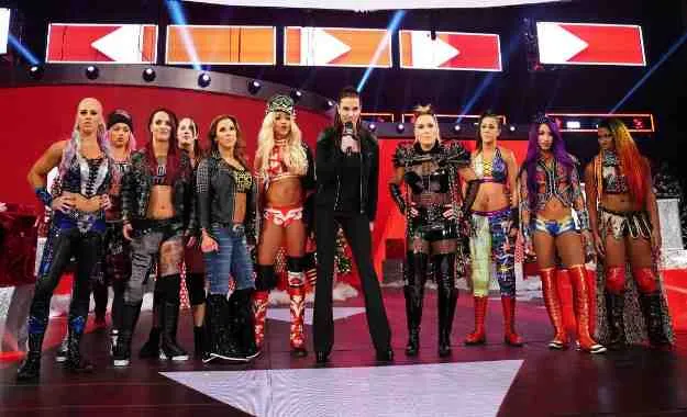 Ruleta Femenina en WWE RAW Ruleta Femenina en WWE RAW