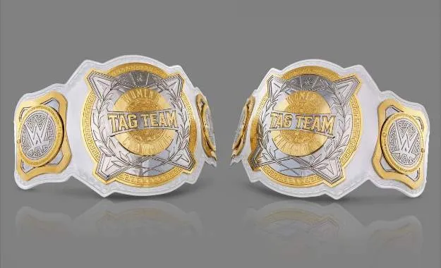 Se muestran los diseños de los campeonatos por parejas femeninos y las primeras campeonas se coronarán en una Elimination Chamber