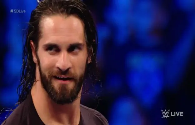 Seth Rollins ataca a B-Team tras haber sido derrotado por Heavy Machinery en SmackDown Live