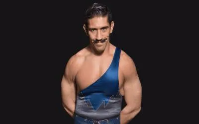 Simon Gotch Simon Gotch busca triunfar en Ring of Honor