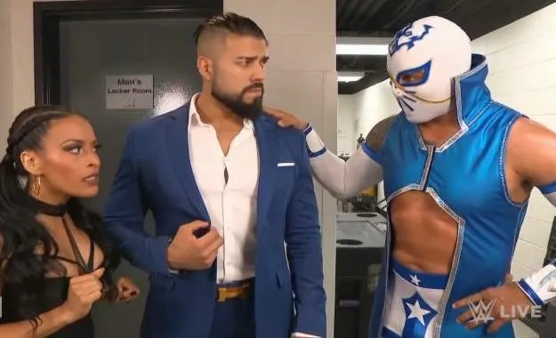 Sin Cara vs Andrade Cien Almas WWE