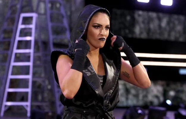 Sonya Deville habla sobre su paso de las MMA al wrestling profesional