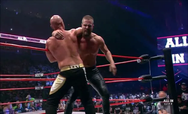 Stephen Amell dice que su último combate individual pudo haber sido en All In