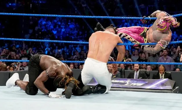 Surge el caos en SmackDown Live
