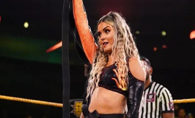 Taynara Conti aparece en un live event de WWE NXT con una camiseta de _despedida_ Taynara Conti aparece en un live event de WWE NXT con una camiseta de _despedida_