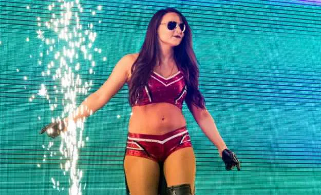 Tenille Dashwood comenta sobre la clausura de no competencia de WWE