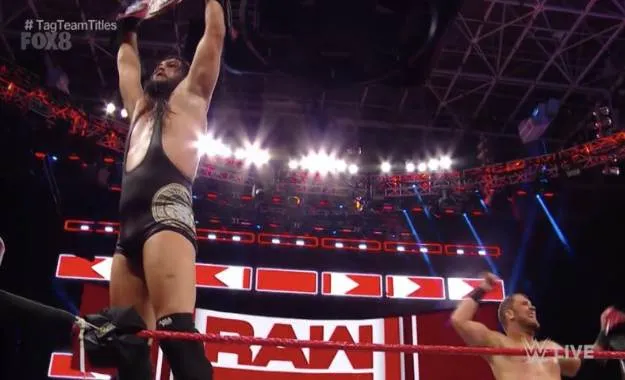 The B-Team retienen los RAW Tag Team Championship en WWE RAW