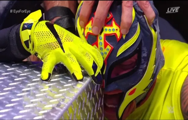 The Horror Show at Extreme Rules_ Seth Rollins derrota a Rey Mysterio